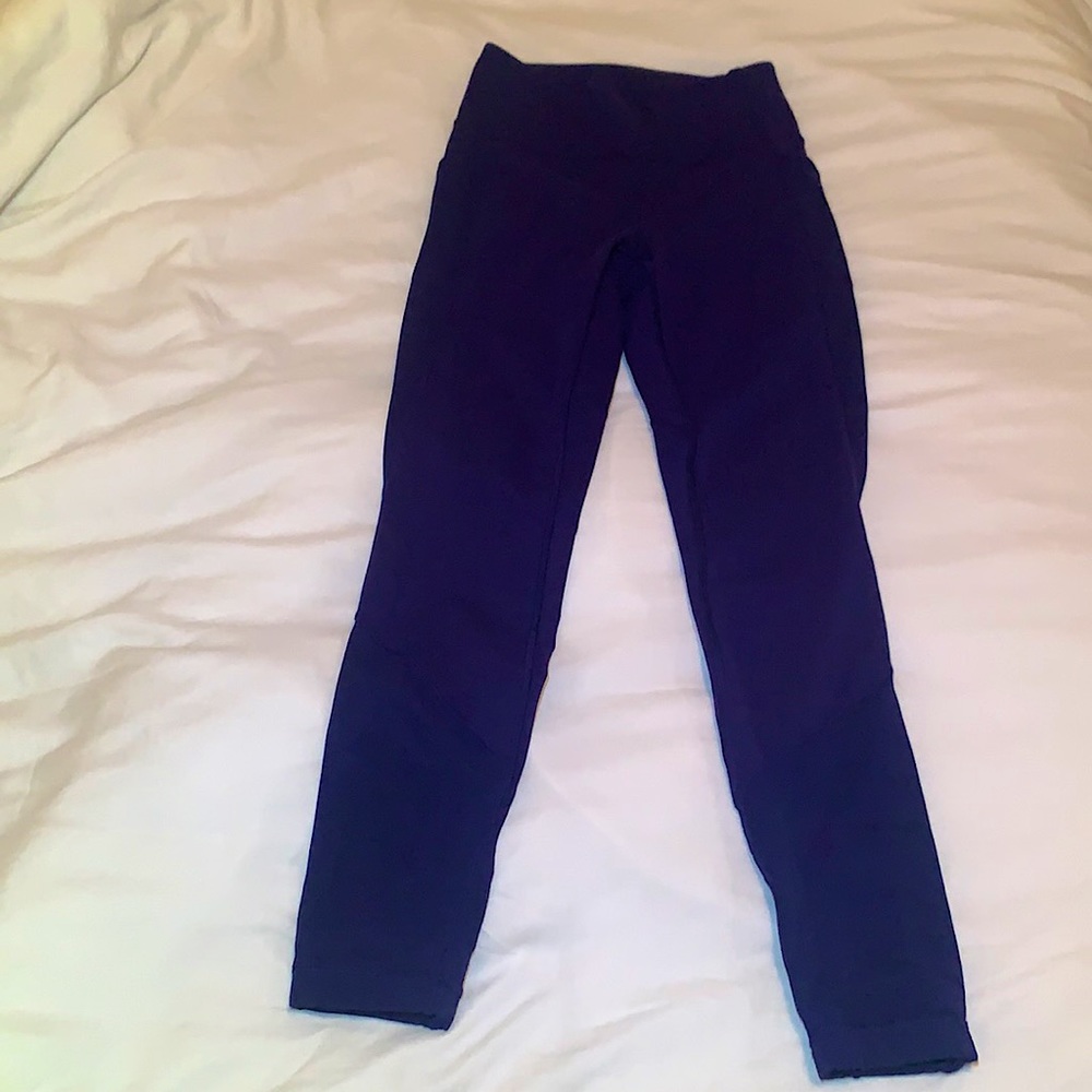 Lululemon Leggings - size 6